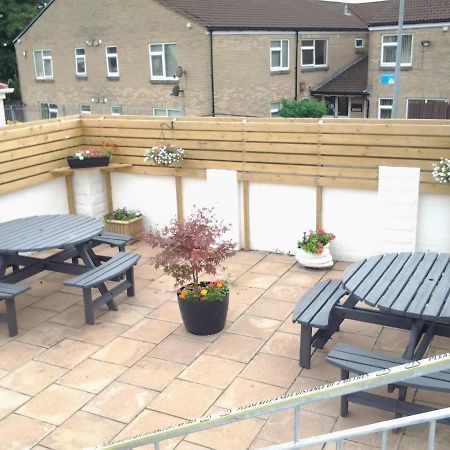 Lady Charlotte Guest Rooms Triple Rooms Dowlais Экстерьер фото